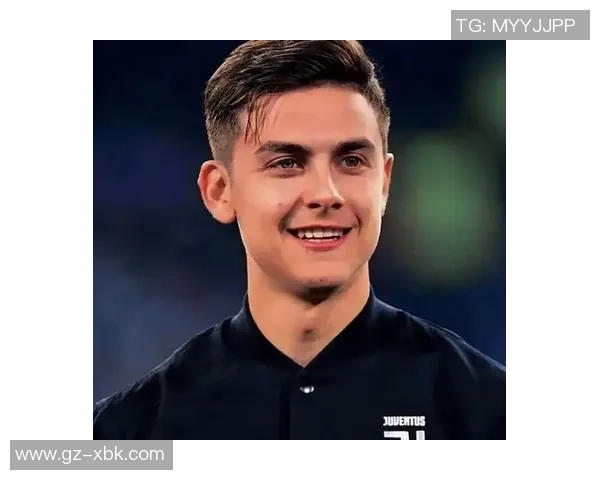 足球明星训练时的女性头像图片展示与解析