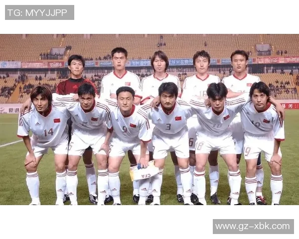 足球明星祁宏的辉煌职业生涯与成就回顾